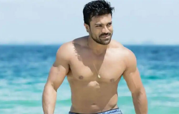 রাম চরণ অভিনীত ছবি ‘আরআরআর’ এরই মধ্যে বেশ প্রশংসা লাভ করেছে। জানা গেছে ভারতীয় সিনেমা হলে প্রথম দিনের আয়ে রেকর্ড করেছে ছবিটি। ছবি: সংগৃহীত