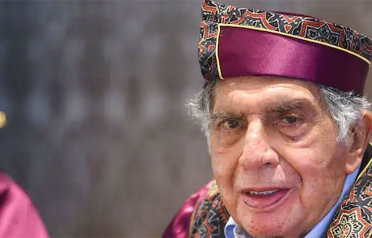 একটি সাক্ষাৎকারে রতন টাটাকে বলতে শোনা যায়, ‘চার-চার বার বিবাহবন্ধনে প্রায় আবদ্ধ হয়ে গিয়েছিলাম। কিন্তু কোনও না কোনও কারণে, কিছু না কিছু আতঙ্ক কাজ করেছে মনে। প্রতিবারই তাই পিছিয়ে এসেছিলাম।’ ছবি: সংগৃহীত