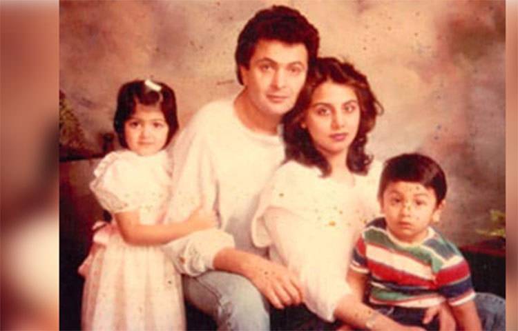 এরপর বাবা রাজ কাপুরের ‘মেরা নাম জোকার’ ছবি দিয়ে ১৯৭০ সালে চাইল্ড অ্যাক্টর হিসাবে প্রথম ইন্ডাস্ট্রিতে পা রাখেন তিনি। বড় হয়ে ডিম্পল কাপাডিয়ার বিরোপীতে তার প্রথম ছবি ছিল ‘ববি’। এরপর বাবা রাজ কাপুরের ‘মেরা নাম জোকার’ ছবি দিয়ে ১৯৭০ সালে চাইল্ড অ্যাক্টর হিসাবে প্রথম ইন্ডাস্ট্রিতে পা রাখেন তিনি। বড় হয়ে ডিম্পল কাপাডিয়ার বিরোপীতে তার প্রথম ছবি ছিল ‘ববি’।