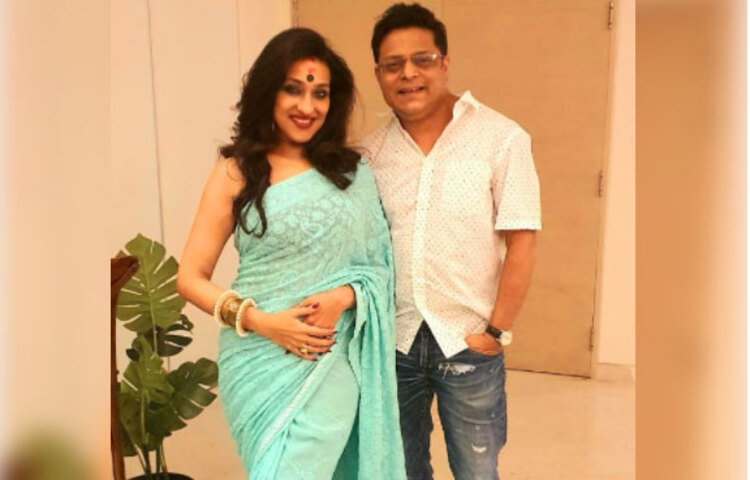 যদিও পূজায় এ বছর ‘পার্পল’ বলে একটি ছবি মুক্তি পেয়েছে ঋতুপর্ণার। ছবিটির প্রডিউসারও নায়িকা নিজেই ।