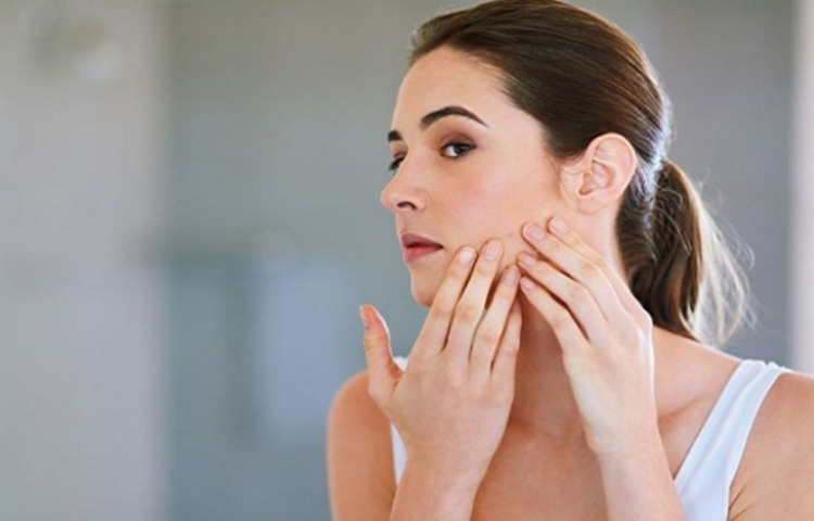 কোরিয়ান মহিলাদের মতো টান টান, সুন্দর চকচকে ত্বক পেতে ব্যবহার করতে পারেন চালের পানি। ছবি: সংগৃহীত