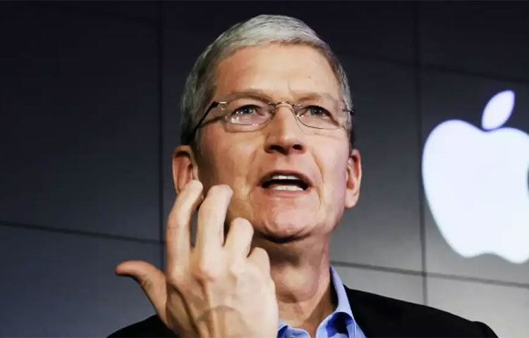 বিশ্বের সর্বোচ্চ বেতনপ্রাপ্ত সিইও-র তালিকায় তৃতীয় স্থানের অধিকারী ‘অ্যাপল’ সংস্থার সিইও টিম কুক। বাংলাদেশি মুদ্রায় টিম কুক প্রতি বছর ৮১১৭.৮৯ কোটি টাকা পান। ছবি: সংগৃহীত