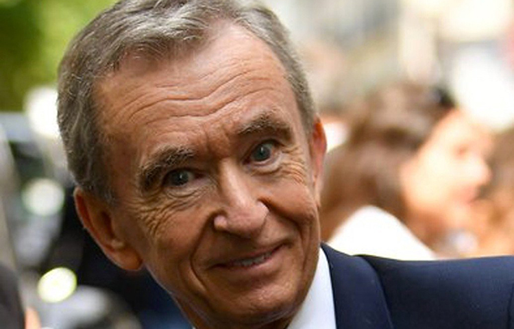 ফ্যাশন সংস্থা লুই ভিতোঁ-র কর্ণধার বার্নার্ড অ্যারনল্ট পেয়েছেন দ্বিতীয় স্থান।