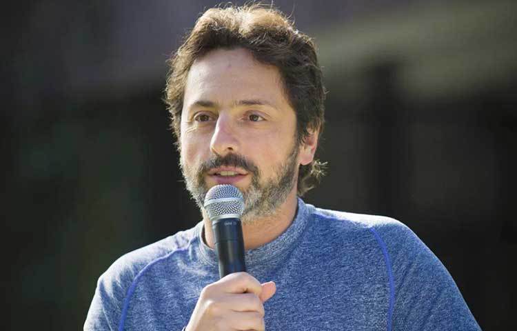 ল্যারি পেজের সঙ্গে ১৯৯৮ সালে গুগল প্রতিষ্ঠা করেছিলেন সের্গেই ব্রিন। ছয় হাজার দুশো কোটি ডলারের মালিক ব্রিন এখন বিশ্বের দশম ধনকুবের।