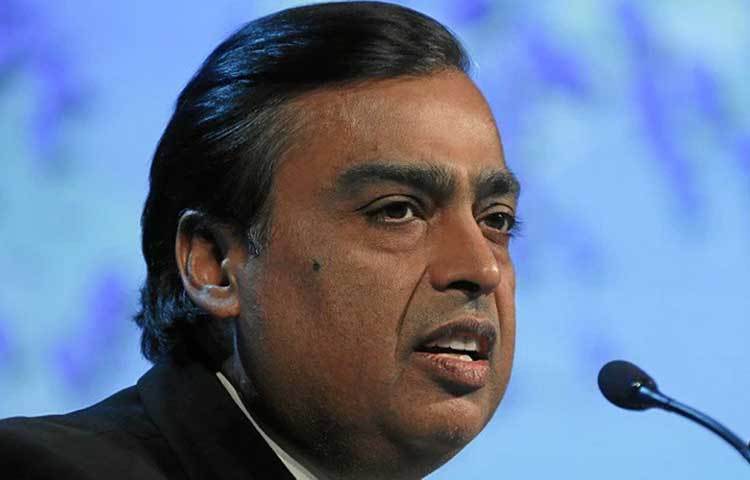 মুকেশ অম্বানী ফের এশিয়ার ধনীতম ব্যক্তি। ছয় হাজার কোটি ডলার সম্পত্তি নিয়ে তিনি এখন বিশ্বের একাদশতম ধনী ব্যক্তি। গত বছর তিনি প্রথম দশেও স্থান পেয়েছিলেন।