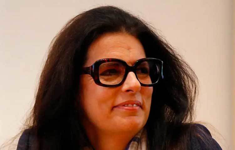 ২০১০ সালে বিশ্ব-ধনকুবেরদের তালিকায় কোথাও ছিলেন না ফ্রাঁসোয়া বেত্তঁকুর মেয়ার্স। কিন্তু এখন তিনি বিশ্বের ধনীতম মহিলা এবং চতুর্দশতম ধনকুবের শিল্পপতি। ২০১৭ সালে তার মায়ের ম্ত্যৃুর ফলে ছবিটা পাল্টে যায়। ব্যবসার ৩৩ শতাংশ স্টেক পেয়ে ফ্রাঁসোয়া এখন লোরিয়াল-কর্ণধার। তার ব্র্যান্ডেড প্রসাধনী সামগ্রীর বিপুল বাজারের জোরে ফ্রাঁসোয়া গত আর্থিক বর্ষে চার হাজার ৯৩০ কোটি ডলারের মালকিন। দশ বছর আগে যে পরিমাণ ছিল চার হাজার ২২০ কোটি ডলার।