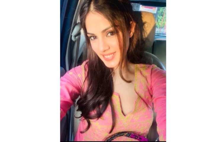 প্রায় ৮ ঘণ্টা ধরে রিয়া চক্রবর্তীকে জিজ্ঞাসাবাদ করা হতে পারে বলে খবর।