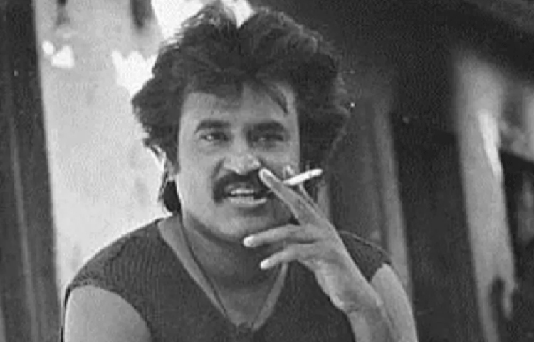 সংসারের টানাপড়েনে স্কুল পাশ করেই রজনীকান্ত চাকরির জন্য ব্যস্ত হয়ে পড়েন। কখনো কুলিগিরি কখনো কাঠের মিস্ত্রি হয়ে কাজ করেছেন। তারপর ব্যাঙ্গালুরু ট্রান্সপোর্ট ডিপার্টমেন্টের বাস কনডাক্টরের কাজ পান।