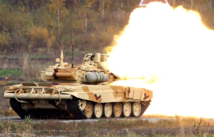 ভোলোদিমির বনাম ভ্লাদিমিরের মধ্যে শুরু হওয়া এই সংঘাতে রাশিয়ার প্রধান অস্ত্র হয়ে উঠতে পারে, শক্তিশালী অত্যাধুনিক ট্যাঙ্ক ‘টি-৯০’। বিশ্বের সামরিক শক্তির ইতিহাসে অন্যতম বিশ্বস্ত যুদ্ধ ট্যাঙ্ক হিসেবে পরিচিত টি-৯০ সামরিক ট্যাঙ্ক। ছবি: সংগৃহীত