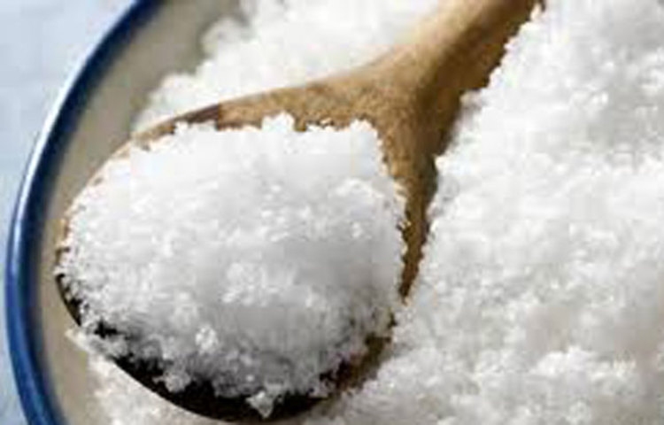 রান্নার জন্য মূলত ব্যবহার হয় টেবল সল্ট। এই লবণ আয়োডিন ভরপুর। তবে পুষ্টির কথা ভাবলে সব থেকে ভাল সি সল্ট ও হিমালয়ান সল্ট। তবে তার মানে এই নয়, এই লবণ ইচ্ছেমত খেতে পারেন।  যে লবণই খান, সবেতেই সোডিয়াম রয়েছে, তাই সোডিয়ামের মাত্রা নিয়ে একটু সাবধান হন।