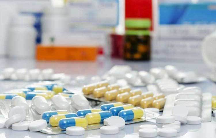 তার ওষুধ তো সাধারণ মানুষদের তেমন উপকারে আসছে না, গবেষণার ফায়দা নিচ্ছিল নামী দামি ওষুধ কোম্পানিগুলো।