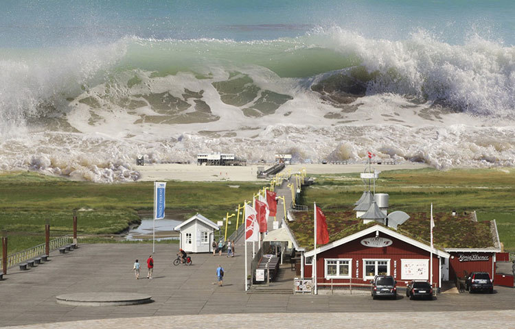 সিঙ্গাপুরের বিশেষজ্ঞদের মতে, সমুদ্রের পানিরস্তর যে গতিতে বৃদ্ধি পাওয়ার কথা, তার চেয়ে বেশ কয়েকগুণ বৃদ্ধি পেয়েছে ইতিমধ্যেই। এর ফলে প্রবল জলোচ্ছ্বাসের আশঙ্কা রয়েছে।