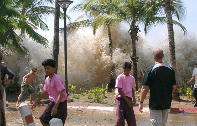 যে গতিতে সমুদ্রের পানিস্তর বেড়ে চলেছে তাতে সমুদ্র উপকূলবর্তী জনপদগুলো নিয়েই বেশি চিন্তিত বিজ্ঞানীরা। তাদের আশঙ্কা, নিউইয়র্ক, সাংহাই, মুম্বাইয়ের মতো শহরগুলো প্রবল জলোচ্ছাসের ফলে তলিয়ে যেতে পারে।