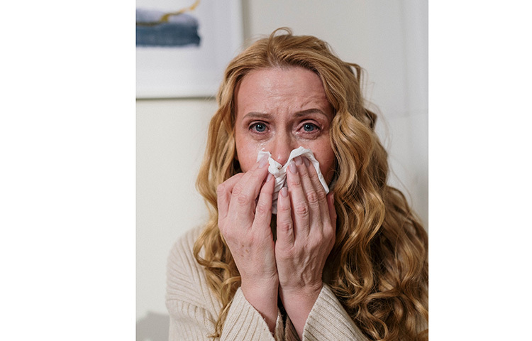 ঋতু পরবির্তনের সময় ডায়েটে বেশি করে স্যুপজাতীয় খাবার রাখতে হবে। চিকেন স্যুপ রাখতেই পরামর্শ দিচ্ছেন চিকিৎসকরা। এর ফলে শরীর গরম থাকবে ও ঠান্ডা লাগার প্রবণতা কমবে। ছবি: সংগৃহীত