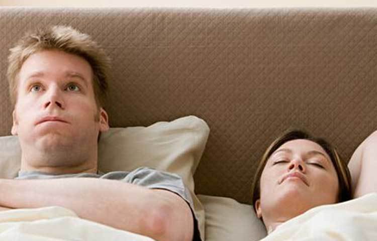 ঘুম ঠিকঠাক না হওয়ার কারণে আমরা প্রত্যেকেই নানা সমস্যায় পড়ি। তাই শরীর সুস্থ রাখার জন্য প্রতিদিন ভালো ঘুম হওয়া প্রয়োজন। অনেক সময় ভালো ঘুমের জন্য আমরা ঘুমের ওষুধ খাই। যা স্বাস্থ্যের পক্ষে ক্ষতিকর।