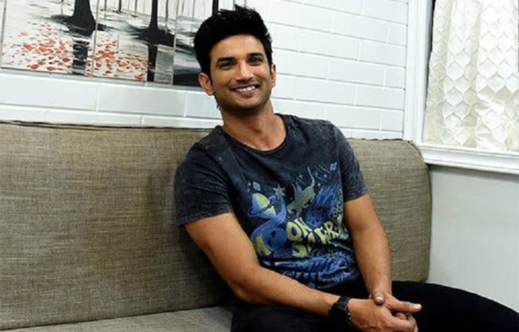 সুশান্তের সঙ্গে একই ফ্ল্যাটে থাকতেন সিদ্ধার্থ পিঠানি। রিয়ার গত এক বছরের কল রেকর্ড থেকে দেখা যায় গোটা বছরে ১০০ বার রিয়ার সঙ্গে কথা হয়েছে সিদ্ধার্থর। কিন্তু কেন ? এতবার কেন তার সঙ্গে কথা হয়েছে রিয়ার?