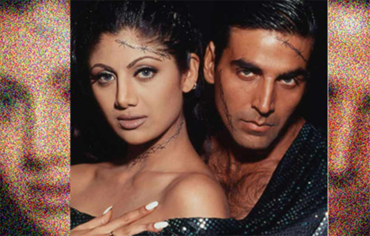 শুধুমাত্র প্লাস্টিক সার্জারি নিয়েই নয়, বারবার চর্চায় উঠে এসেছে শিল্পার ব্যক্তি-জীবন। অক্ষয় কুমারের সঙ্গে তার প্রেমের গুঞ্জনে এক সময় মুখর হয়েছিল বলিউড। ছবি: সংগৃহীত