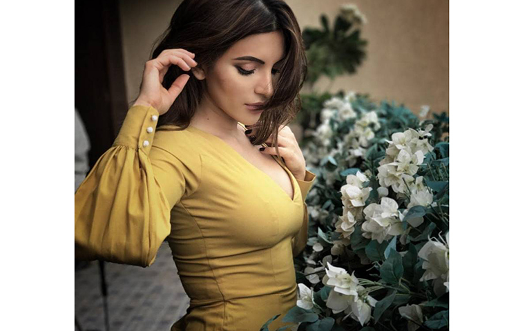 রাজস্থানের মেয়ে শামা ১০ বছর বয়স থেকে মুম্বাইয়ের বাসিন্দা।