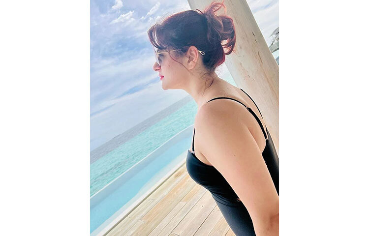 মুগ্ধ নয়না শ্রাবন্তী। ছবি: সংগৃহীত