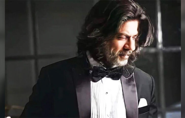 তবে শুধু ২০০ কোটির মান্নাত না, পৃথিবার অন্যতম বিত্তবান এই অভিনেতার কাছে আছে আরও কয়েকটি জিনিস যা তাক লাগাবে সাধারণকে। ছবি: সংগৃহীত