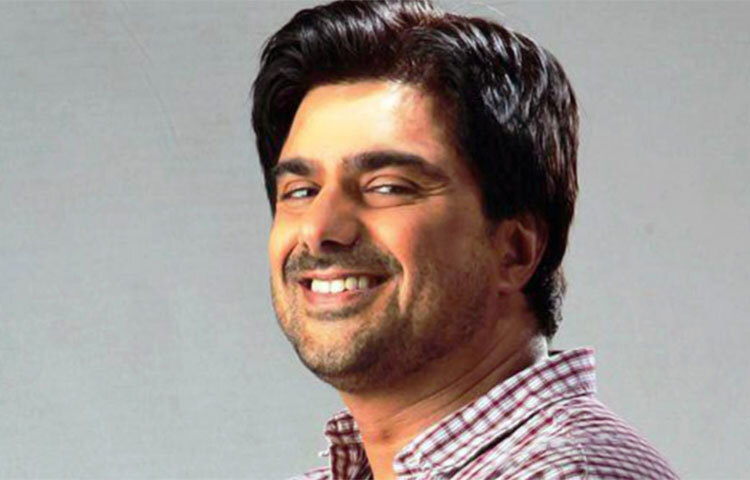 ইন্ডাস্ট্রি সম্পর্কে বিন্দুমাত্র ধারণা না থাকায় ক্যারিয়ারের প্রথম দিকে ভয়াবহ কঠিন সময় কাটাতে হয়েছে তাকে। কম বাজেটের বিজ্ঞাপন শ্যুটের সঙ্গে সঙ্গে মডেলিং করতে শুরু করেন সমীর। ছবি: সংগৃহীত