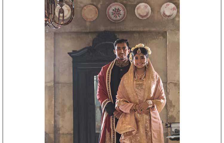 তাদের গায়ে হলুদ অনুষ্ঠানে হাজির হয়েছেন আত্মীয়-স্বজন,শুভাকাঙ্ক্ষীসহ সৌম্যের বন্ধুরা।