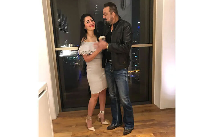 গত সপ্তাহে স্ত্রী মান্যতার জন্মদিনের বিশেষ মুহূর্ত। ছবি: সংগৃহীত