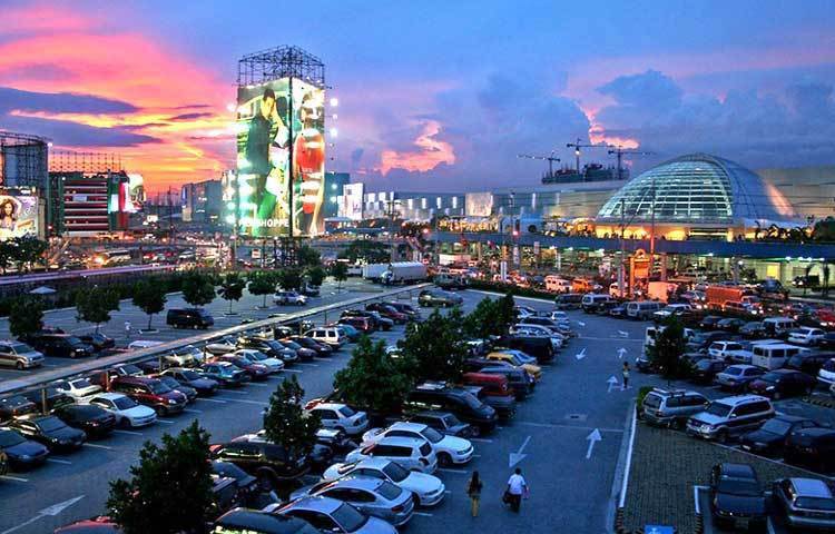 এসএম সিটি নর্থ: ফিলিপাইনে অবস্থিত এ শপিং মলটি দেখতে অনেক সুন্দর।