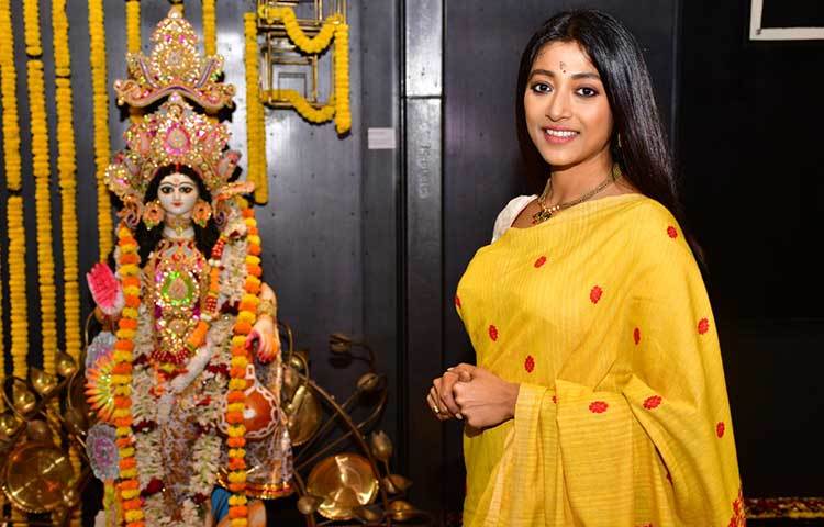 পাওলি দাম।