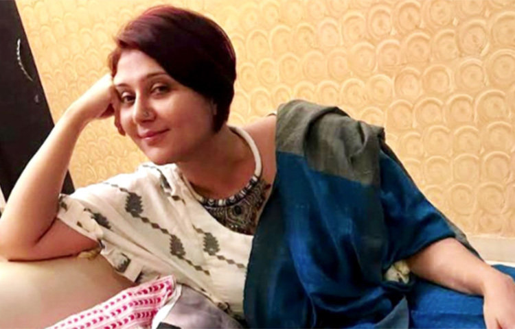 ১৯৮০ সালে কলকাতায় জন্ম। একাধিক ইংরেজি মাধ্যম বেসরকারি স্কুলে পড়েছেন। যাদবপুর বিশ্ববিদ্যালয়ে ইতিহাস নিয়ে পড়াশোনা শেষ করেছেন। ছবি: সংগৃহীত