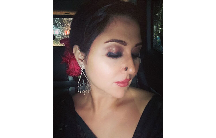 স্বস্তিকার অভিনয়ে যেমন মুগ্ধ দর্শক, সেরকমই মুগ্ধতা রয়েছে তার স্টাইল ও ফ্যাশন সেন্স নিয়ে। ছবি: সংগৃহীত