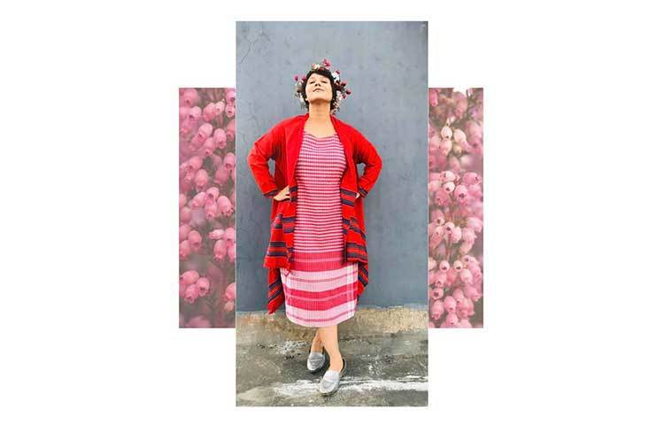 এ যেন কিশোরী স্বস্তিকা।