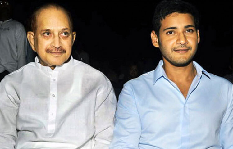 ১৯৭৪ সালের অগস্টে জন্ম মহেশের। বাবা কৃষ্ণ ঘাট্টামানেনিও অভিনেতা। মাত্র চার বছর বয়সে ক্যামেরার সামনে দাঁড়ানোর সুযোগ আসে মহেশের কাছে। ছবি: সংগৃহীত