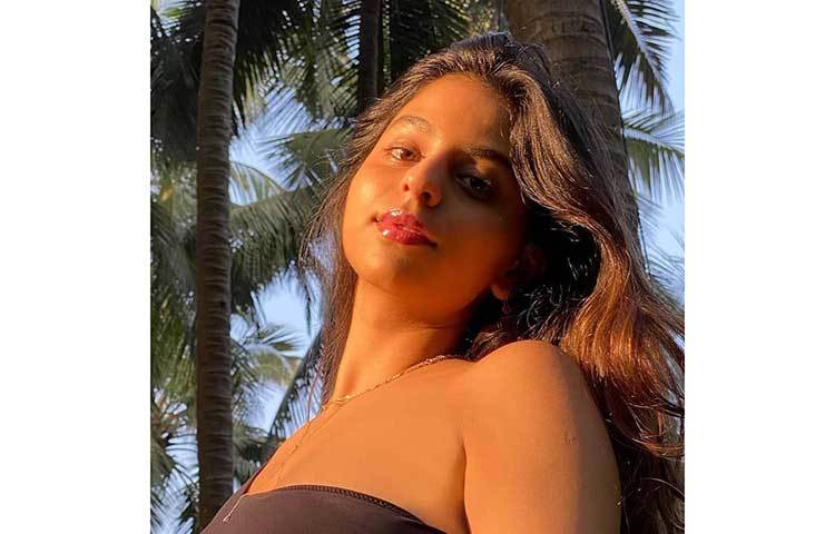 সুহানার রূপে মুগ্ধ সবাই।