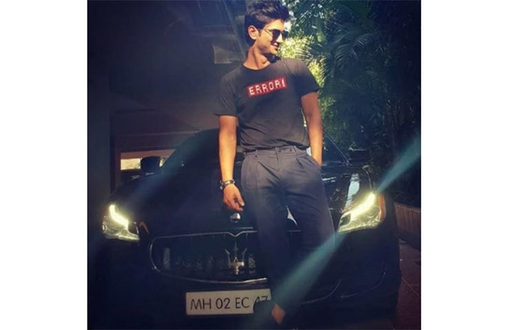 সুশান্ত সিং রাজপুতের মৃত্যুর কেটে গিয়েছে ৩ সপ্তাহ। ৩ সপ্তাহ কেটে গেলেও সিবিআই তদন্ত নিয়ে মন্তব্য করা হয়নি সরকারের তরফে। দেয়া হয়নি কোনো ইঙ্গিত। তা নিয়েই এবার ক্ষোভ প্রকাশ করেলেন শেখর সুমন।