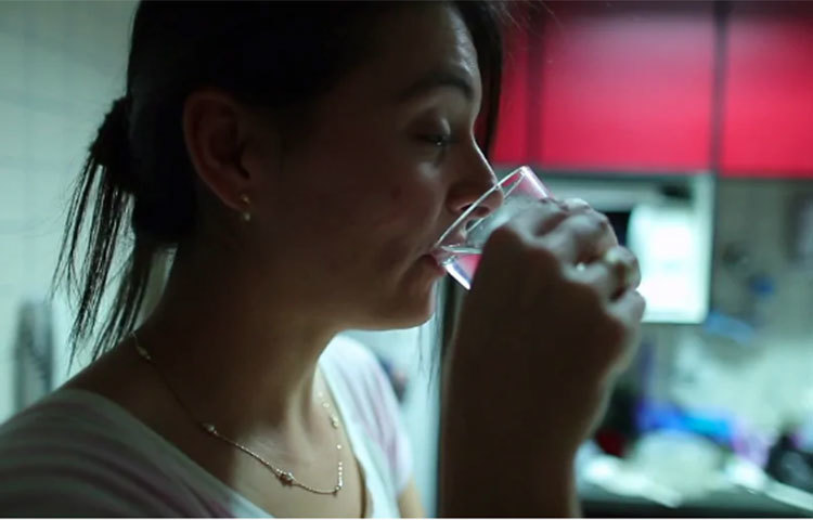 হার্ট, কিডনি অথবা লিভার তার কার্যক্ষমতা হারাতে শুরু করলেও গলা প্রায় শুকিয়ে যায়।