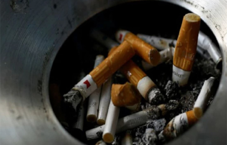 এতসব কিছুর পর যখন ধূমপানের অভ্যেস চলে যাবে, তখন সেই সম্পর্কিত কোনো কোটেশন ফোনের বা ল্যাপটপের ওয়ালপেপারে রেখে দিতে হবে। যা রোজ অনুপ্রাণিত করবে। ছবি: সংগৃহীত