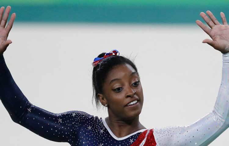 নীতার পাশাপাশি প্রথম দশ প্রভাবশালী মহিলার মধ্যে আছেন জিমন্যাস্ট সিমোন বাইলস। তাকে এই মুহূর্তের সেরা অ্যাথলিটদের মধ্যে একজন বলে মনে করছেন বিশেষজ্ঞরা।