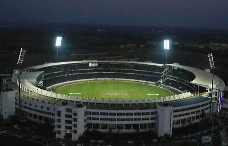 আসছে মার্চে সর্দার প্যাটেল স্টেডিয়ামের উদ্বোধন হবে বলে জানা যাচ্ছে। নির্মাণ কাজ প্রায় শেষ।