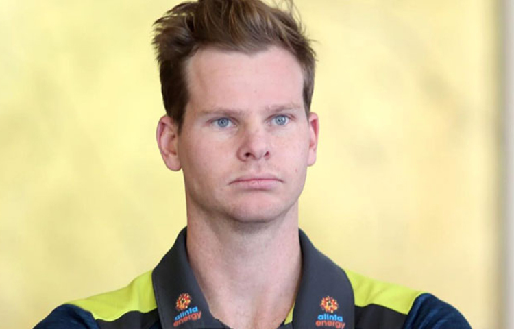 আইসিসির তালিকায় তিনি এখন এক নম্বর ব্যাটসম্যান। কিন্তু তিনি নিজের নামের সঙ্গে সুবিচার করতে পারেননি। এটা তার মনে হয়। একটা ম্যাচে রান পাননি। আর সে জন্য নিজেকে নিজেই শাস্তি দিলেন স্টিভ স্মিথ।