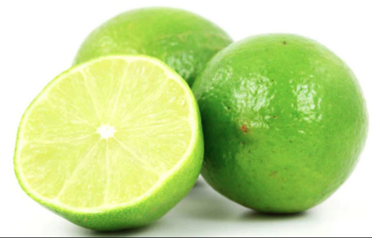 লেবুর রস: যে কোনো দাগের ওপর লেবুর রস লাগিয়ে মালিশ করুন। এরপর মিনিট দশেক পর গরম পানি ভালো করে ধুয়ে ফেলুন। এভাবে সপ্তাহ খানেক স্ট্রেচ মার্কের ওপর লেবুর রস লাগিয়ে মালিশ করলে উপকার পাবেন।