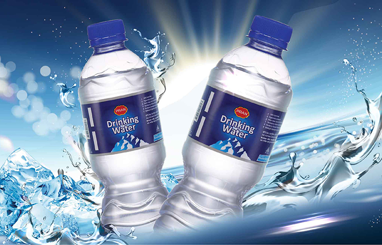 বিশুদ্ধ পানি: শুকনো খাবারের পাশাপাশি বিশুদ্ধ পানি সংরক্ষণও জরুরি। কারণ ঘূর্ণিঝরের পড়ে বিশুদ্ধ পানির সংকট দেখা দিতে পারে।