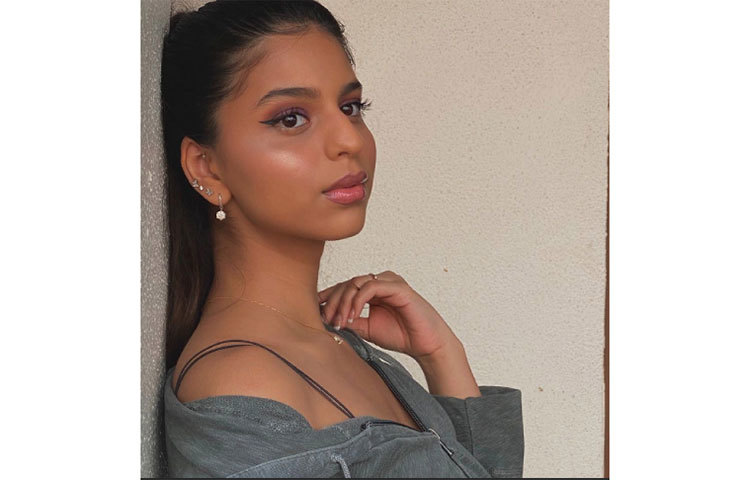 সামাজিক যোগাযোগমাধ্যমে এই ছবিগুলো প্রকাশের সাথে সাথে ভাইরাল হয়।