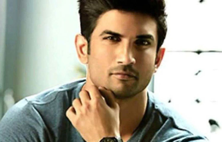 বঞ্চনার অভিযোগ আছে আরও। যশরাজ ফিল্মসের সঙ্গে চুক্তিবদ্ধ তারকা হিসেবে থাকার জন্য ‘ফিতুর’ ছবিতে অভিনয়ের সুযোগও হাতছাড়া হয়ে যায় সুশান্তের।