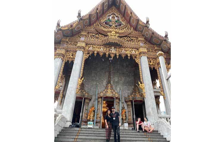 সানি-ড্যানিয়েলের আনন্দ ভ্রমণ।