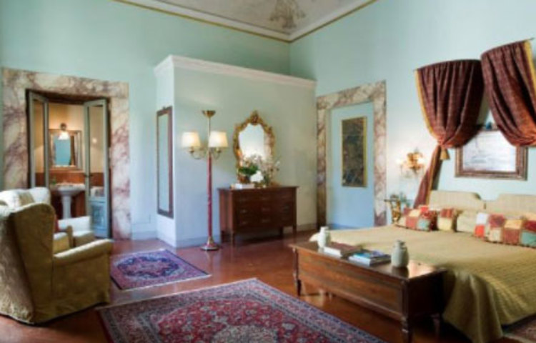 এই রাজকীয় হোটেলে ছিলেন রিয়া-সুশান্ত।