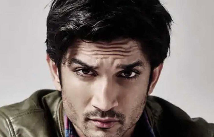 এরপর এই ছবিতে অভিনয়ের জন্য বলা হয় সুশান্ত সিংহ রাজপুতকে। এবার তার অকালপ্রয়াণে আরও একবার অথৈ জলে ছবির পরিকল্পনা।