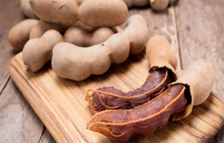 হজম শক্তি বাড়িয়ে দিতে তেঁতুলের জুড়ি নেই। বহু প্রাচীন যুগেও পেটের সমস্যা হলে বা পেট পরিষ্কার না হলে তেঁতুল দেওয়া হত রোগিকে। ডায়েরিয়া সারাতেও তেঁতুল খুবই কাজে দেয়।