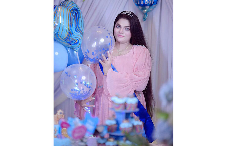 নাসির-তামিমা নতুন অতিথিকে সুন্দর পৃথিবীতে স্বাগত জানানোর অপেক্ষায় রয়েছেন। ছবি: ফেসবুক