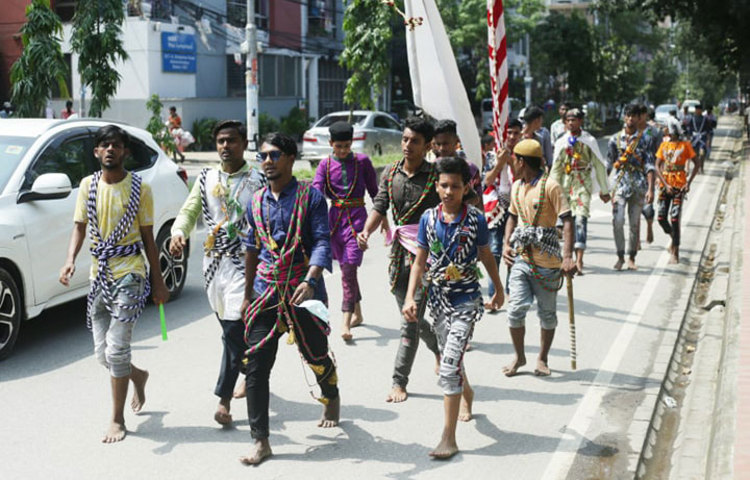 আশুরার সাজে শিশু-কিশোররা। ছবি: মাহবুব আলম